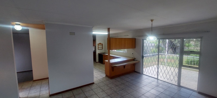 To Let 3 Bedroom Property for Rent in Pentagon Park Free State